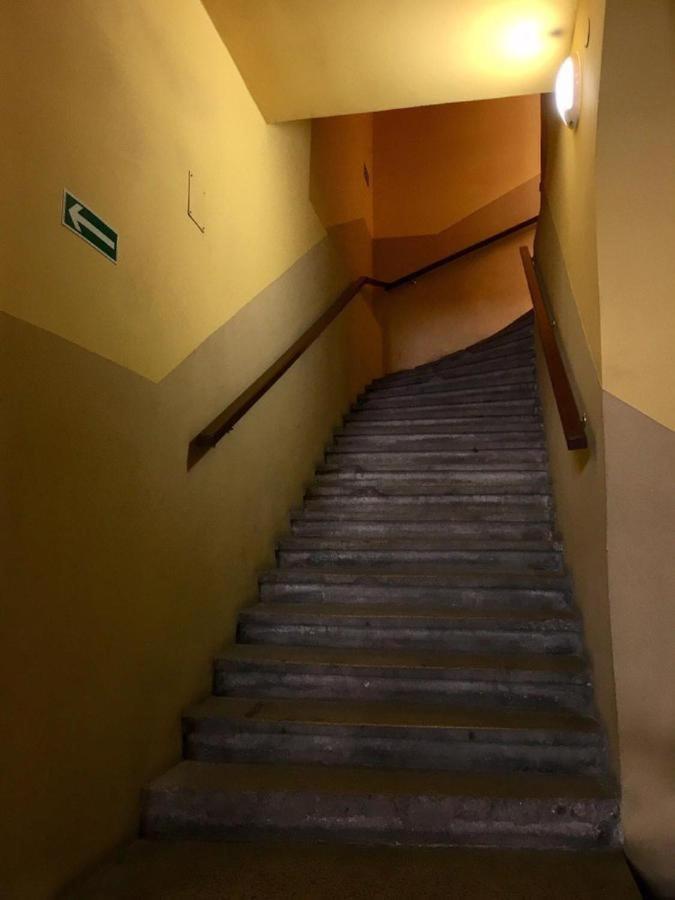 Real Vip Hostel Krasków Eksteriør bilde