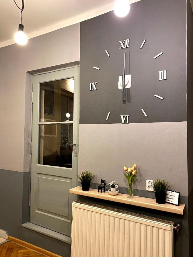 Real Vip Hostel Krasków Eksteriør bilde