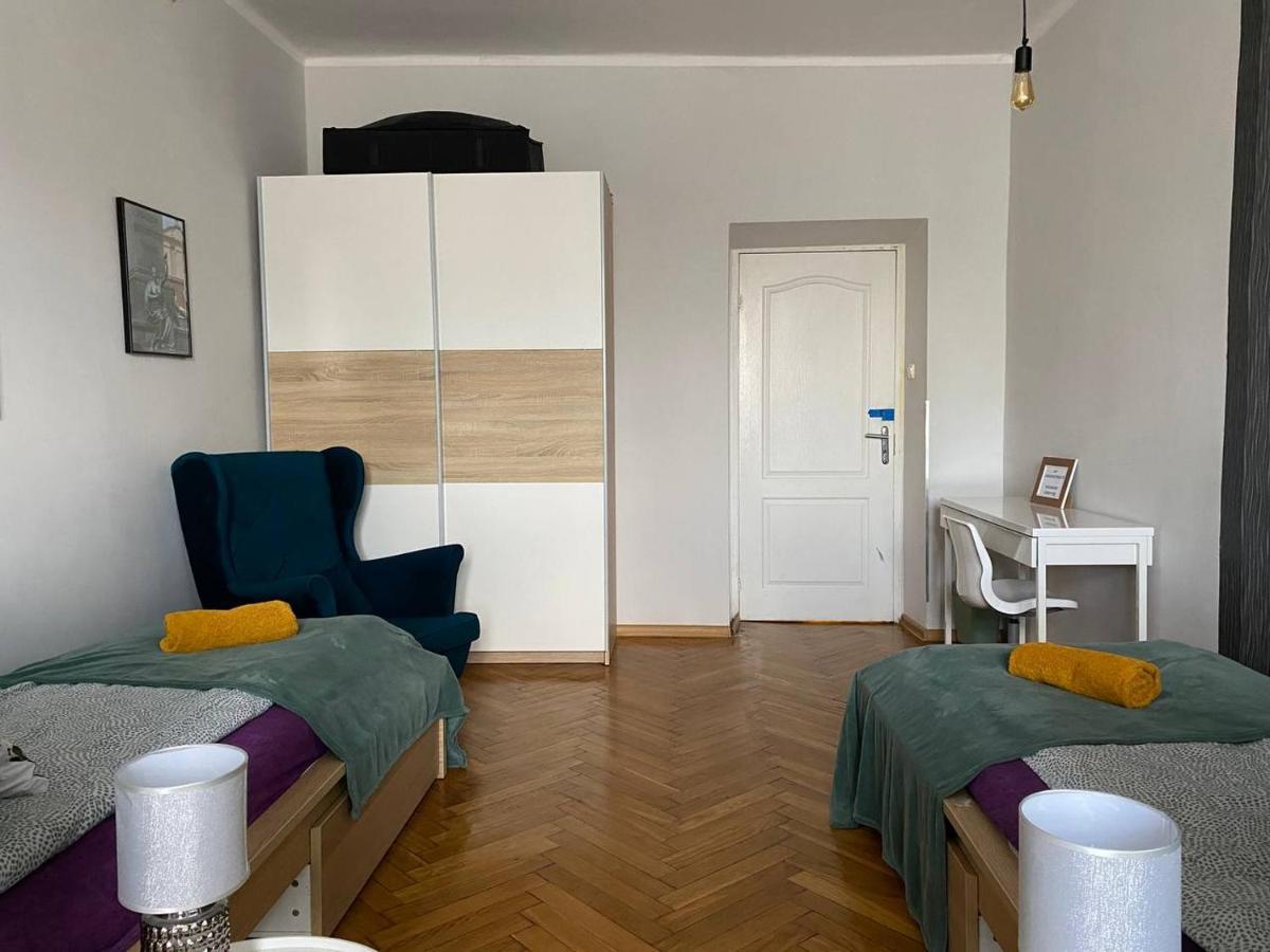 Real Vip Hostel Krasków Eksteriør bilde